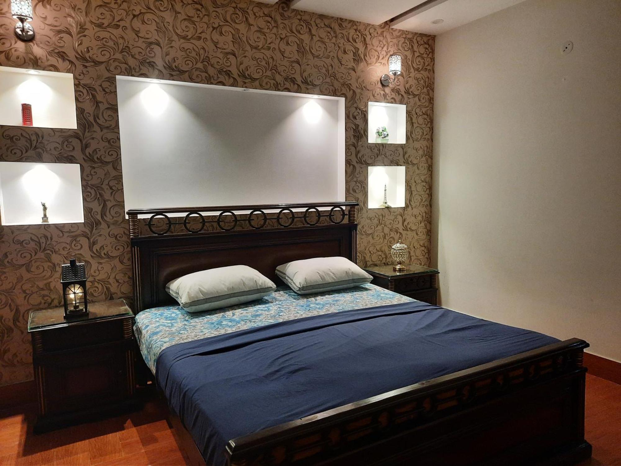 3 Bedroom Furnished Holiday Home Near Valencia Town, Lake City & Ring Road Lahor Dış mekan fotoğraf