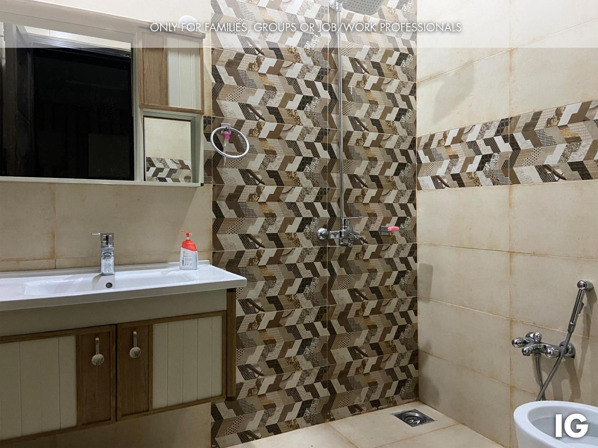 3 Bedroom Furnished Holiday Home Near Valencia Town, Lake City & Ring Road Lahor Dış mekan fotoğraf
