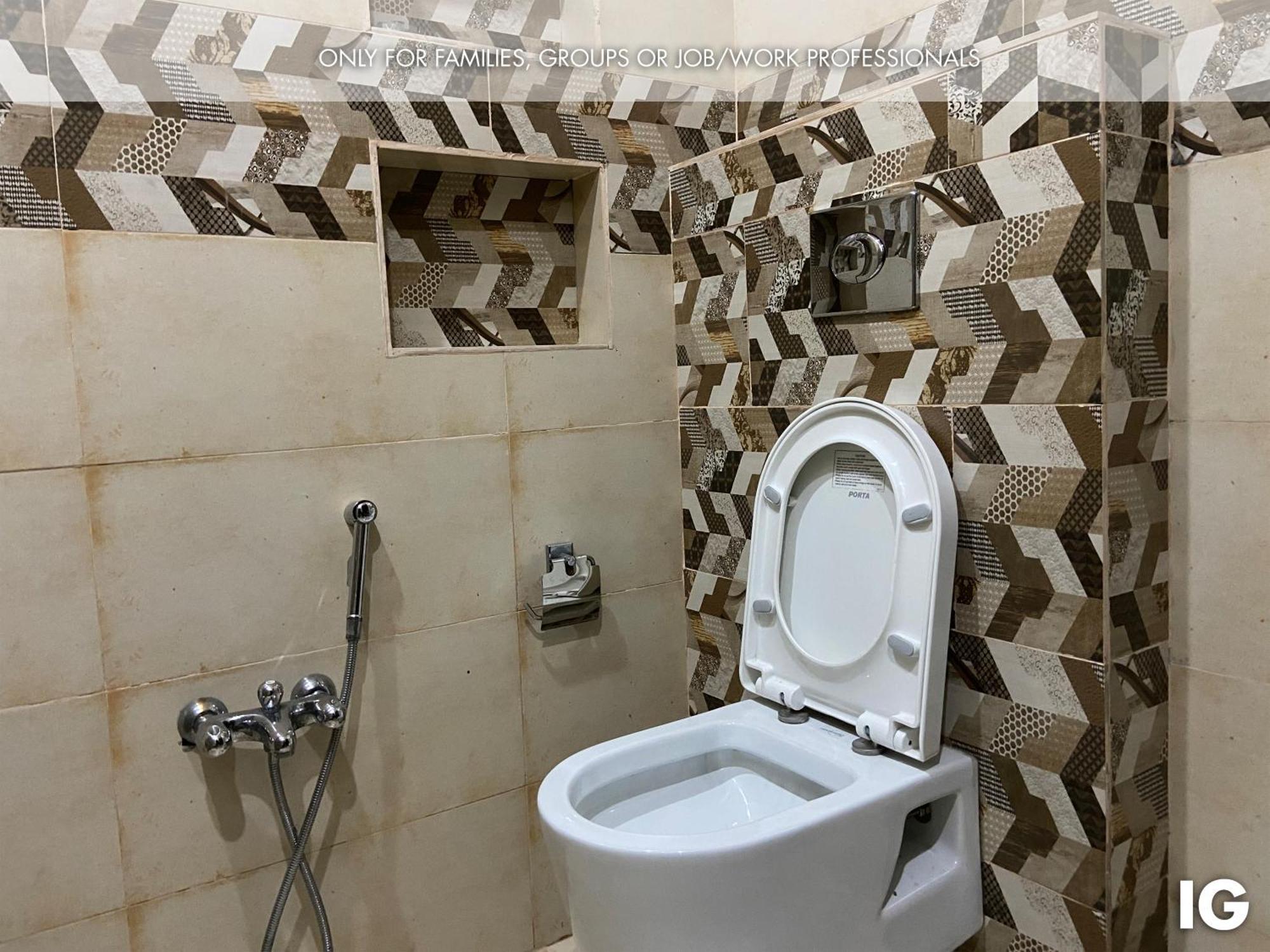 3 Bedroom Furnished Holiday Home Near Valencia Town, Lake City & Ring Road Lahor Dış mekan fotoğraf