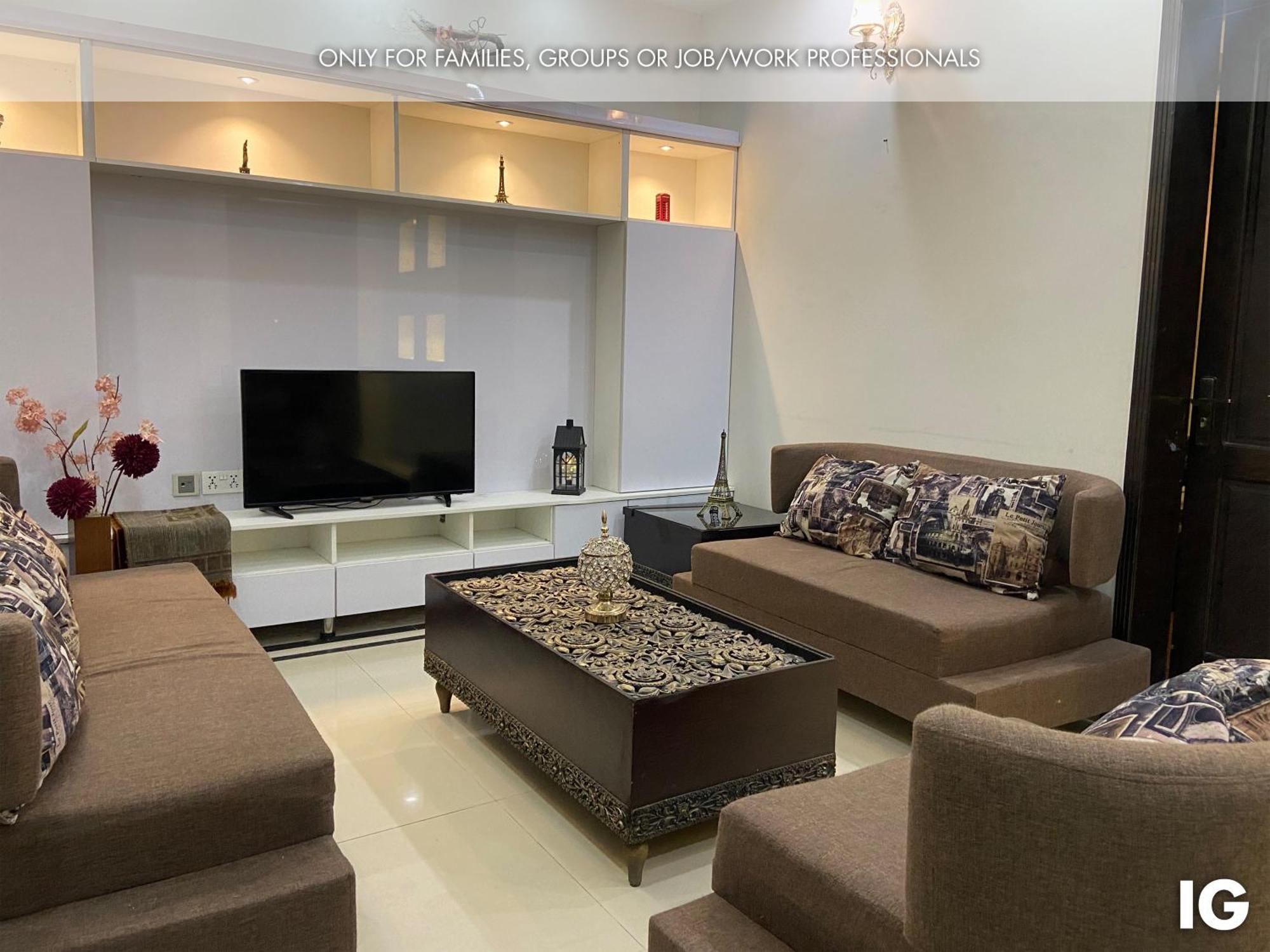 3 Bedroom Furnished Holiday Home Near Valencia Town, Lake City & Ring Road Lahor Dış mekan fotoğraf
